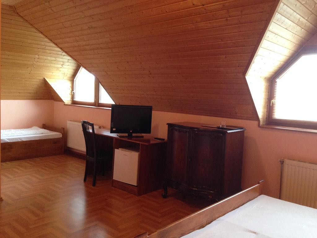 Juhasz Fogado Bed and Breakfast Fonyód Buitenkant foto