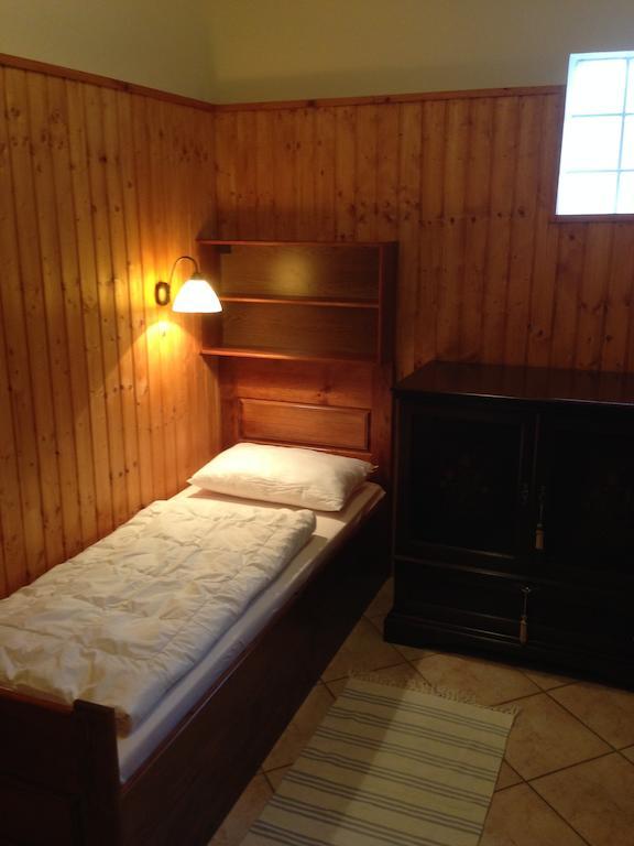 Juhasz Fogado Bed and Breakfast Fonyód Kamer foto